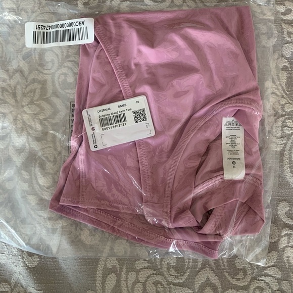 Lululemon Sunshine Ahead Swim Tank - Picture 12 of 14